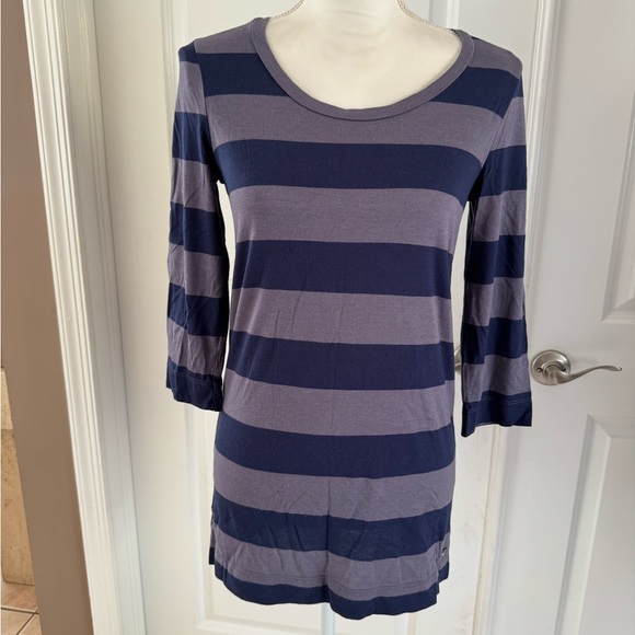 LACOSTE  Striped Back Zipper Tunic - Picture 3 of 13